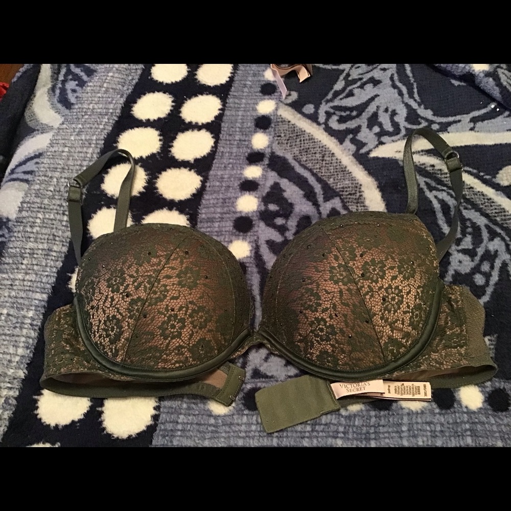 Victoria’s Secret Bra